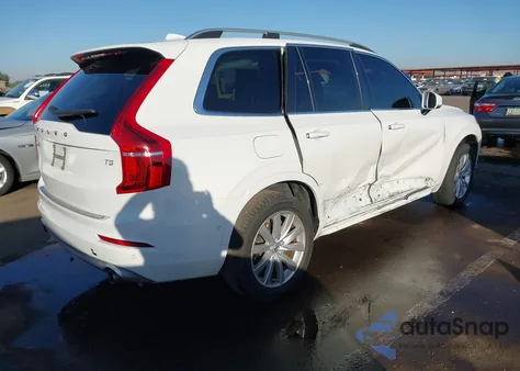 2018 Volvo Xc90 T5 Momentum z USA, uszkodzony, nr VIN YV4102CK1J1370332